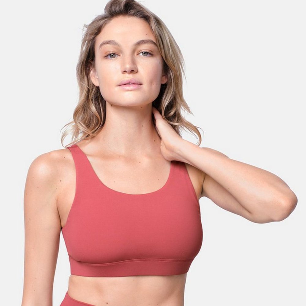 NWT Outdoor Voices LightForm Circle Back Bra